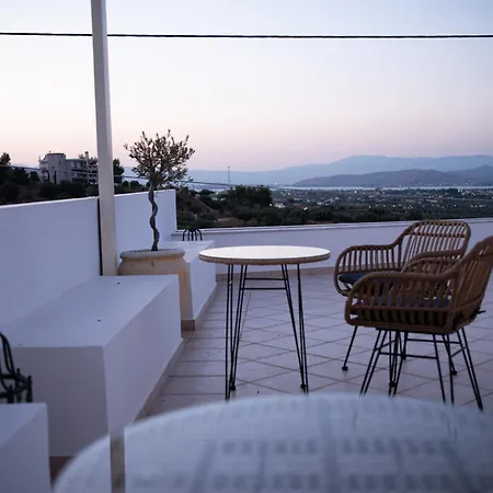 Marina * Paralia Avlidhos
